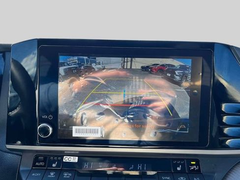 Certified 2026 Toyota Camry SE w/ Convenience Package FWD image 32
