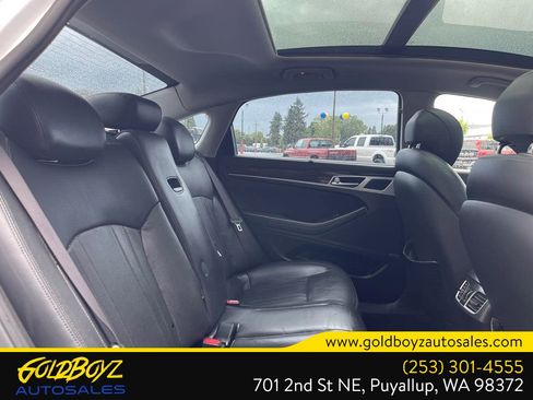 Used 2015 Hyundai Genesis 3.8 w/ Option Group 02 RWD image 22