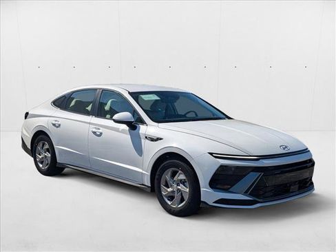 New 2025 Hyundai Sonata SE image 7