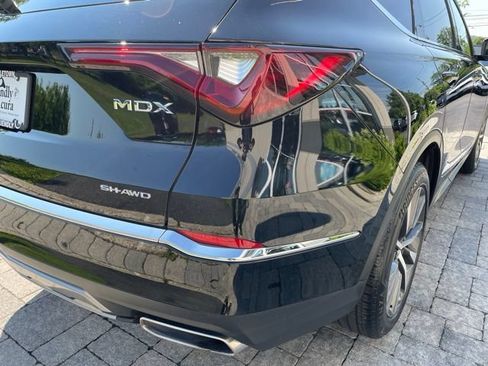 Used 2025 Acura MDX SH-AWD w/ Technology Package image 12