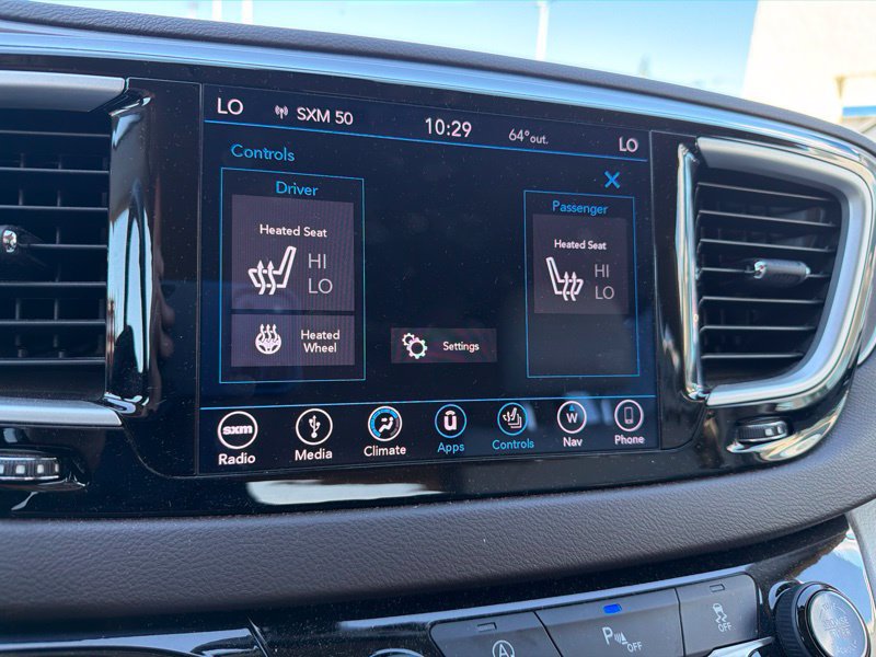 Used 2019 Chrysler Pacifica Touring-L w/ Tire & Wheel Group FWD image 20