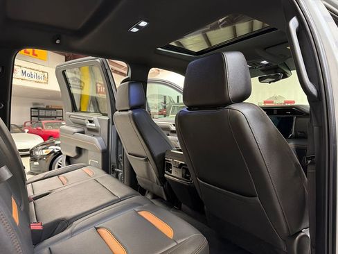 Used 2024 GMC Sierra 3500 AT4 w/ AT4 Premium Plus Package AWD/4WD image 42