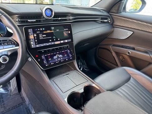 Certified 2023 Maserati Grecale Folgore AWD/4WD image 15