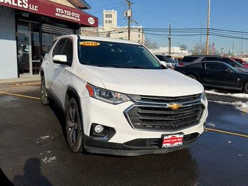 Used 2019 Chevrolet Traverse LT w/ LT Premium Package image 8