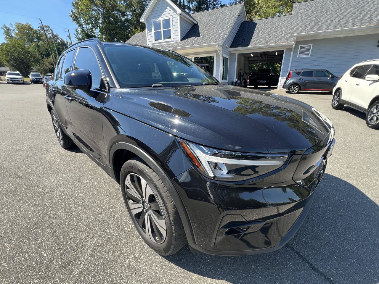 Used 2023 Volvo XC40 Recharge Plus AWD/4WD image 7