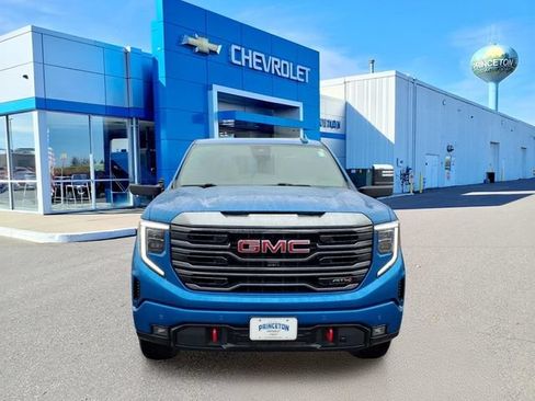 Used 2023 GMC Sierra 1500 AT4 w/ Technology Package AWD/4WD image 9