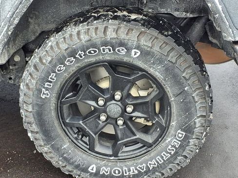 Used 2023 Jeep Wrangler Unlimited w/ Cold Weather Group image 24