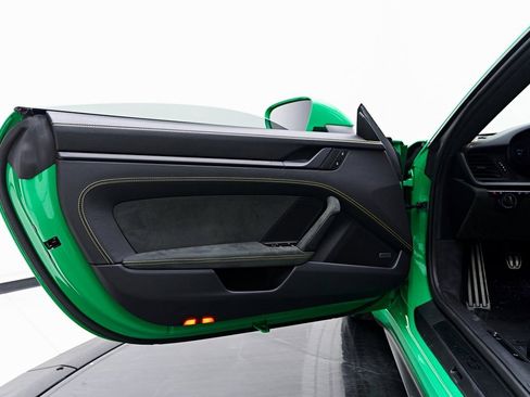 Used 2022 Porsche 911 GT3 image 34