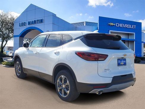 New 2026 Chevrolet Blazer LT image 4