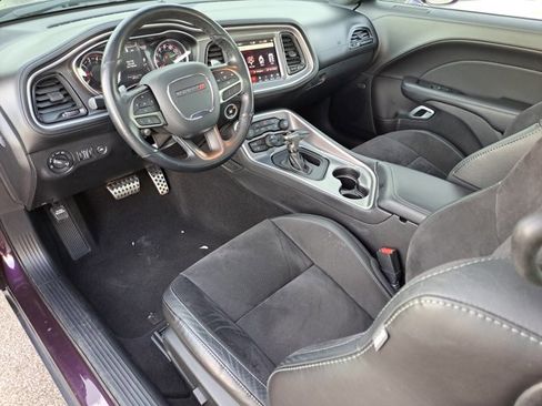 Used 2021 Dodge Challenger GT w/ Plus Package image 10