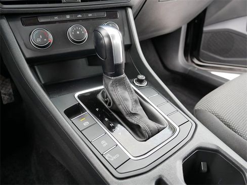 Used 2019 Volkswagen Jetta S w/ Driver Assistance Package image 31