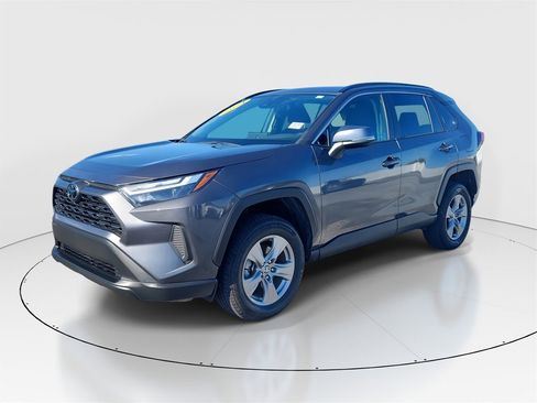 Used 2024 Toyota RAV4 XLE w/ Convenience Package image 3