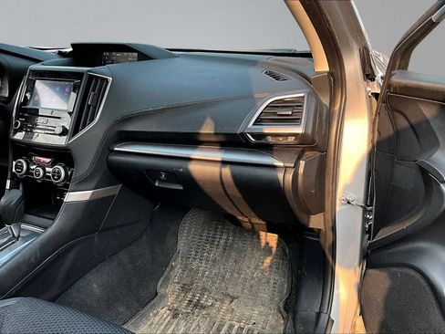 Used 2022 Subaru Forester Premium AWD/4WD image 21