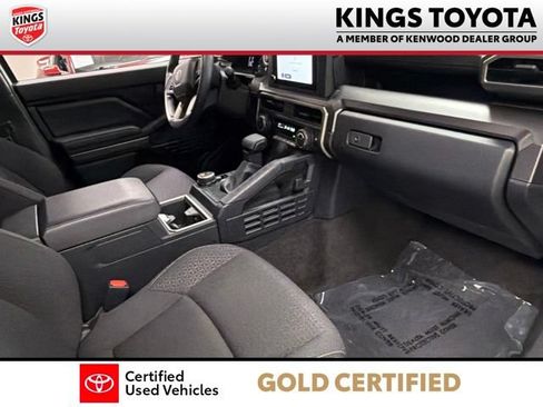 Certified 2025 Toyota 4Runner SR5 AWD/4WD image 11