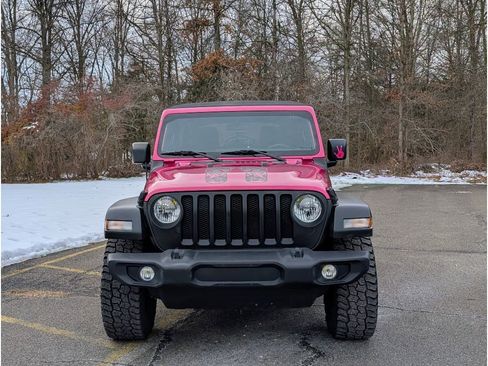 Used 2022 Jeep Wrangler Unlimited Sport image 2