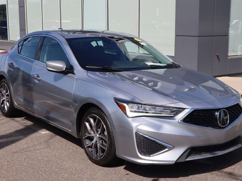 Used 2022 Acura ILX w/ Premium Package image 3