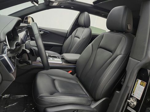 Used 2019 Audi Q8 Prestige w/ Adaptive Chassis Package image 10