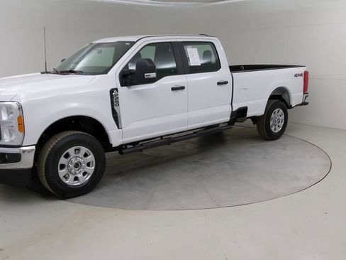 Certified 2023 Ford F250 XL w/ XL Chrome Package image 19