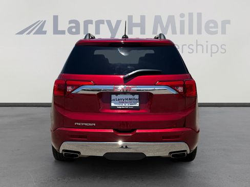 Used 2019 GMC Acadia Denali w/ Technology Package FWD image 4