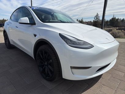 Used 2021 Tesla Model Y Standard Range