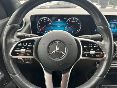 Used 2021 Mercedes-Benz GLA 250 4MATIC image 25