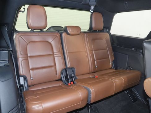 Used 2023 Lincoln Navigator Reserve image 15