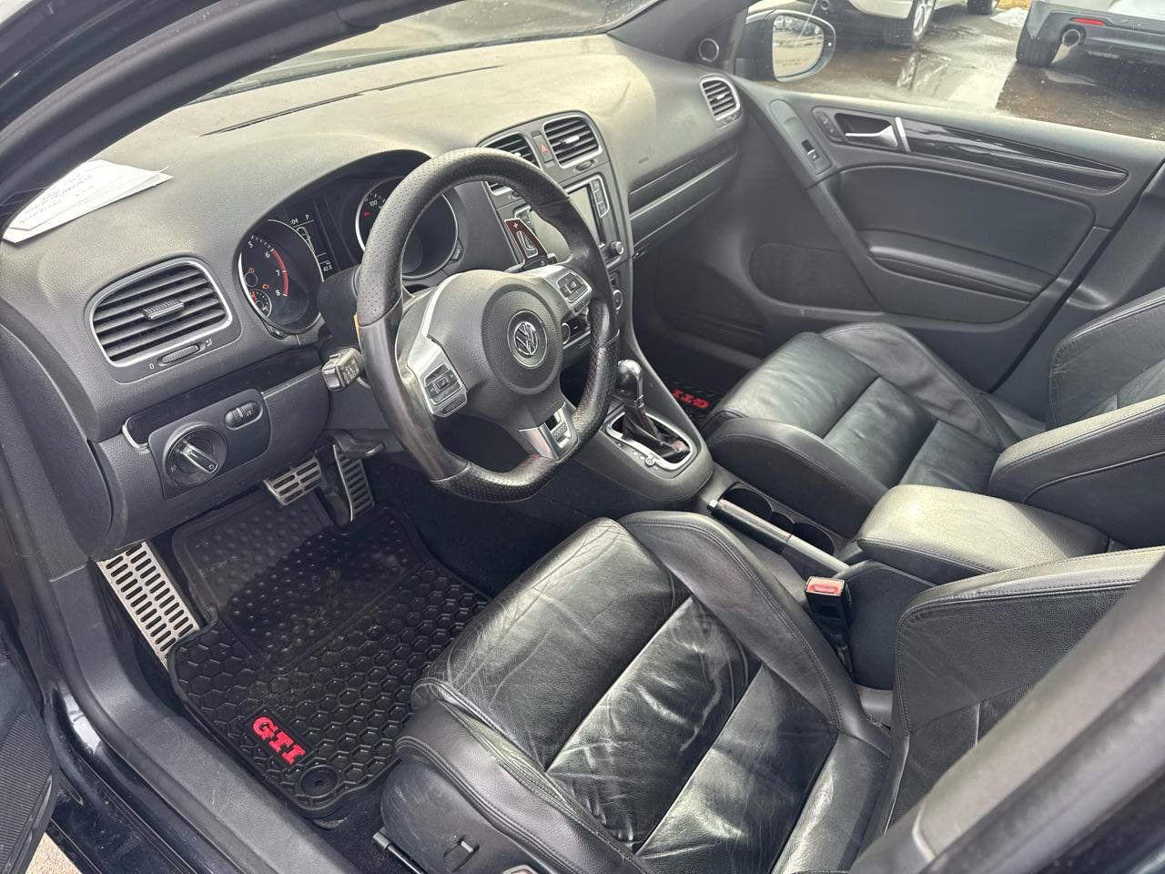 Used 2011 Volkswagen GTI Autobahn FWD image 9