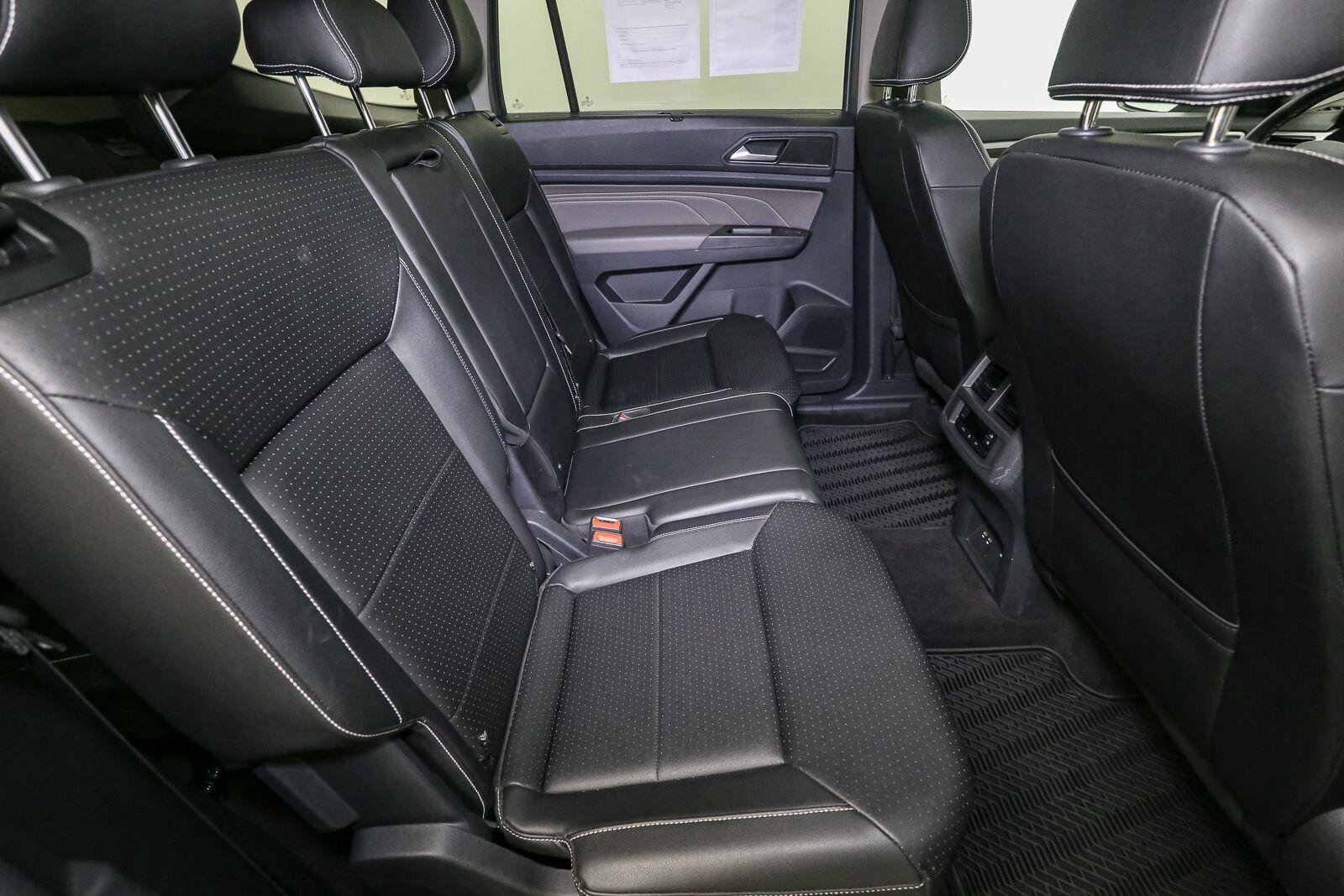 Certified 2023 Volkswagen Atlas SE w/ Panoramic Sunroof Package AWD/4WD image 26