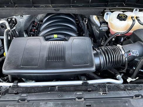 Used 2025 Chevrolet Silverado 1500 LTZ w/ Z71 Off-Road Package AWD/4WD image 33