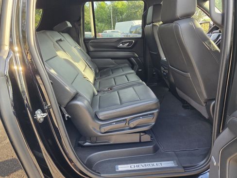 Certified 2024 Chevrolet Suburban LT AWD/4WD image 22