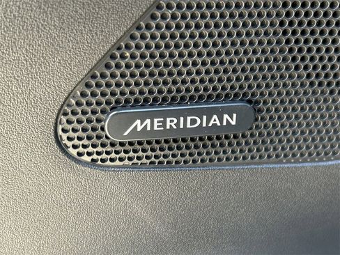 Used 2020 Jaguar F-PACE S image 28