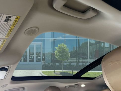 Used 2022 Jaguar F-PACE S image 16