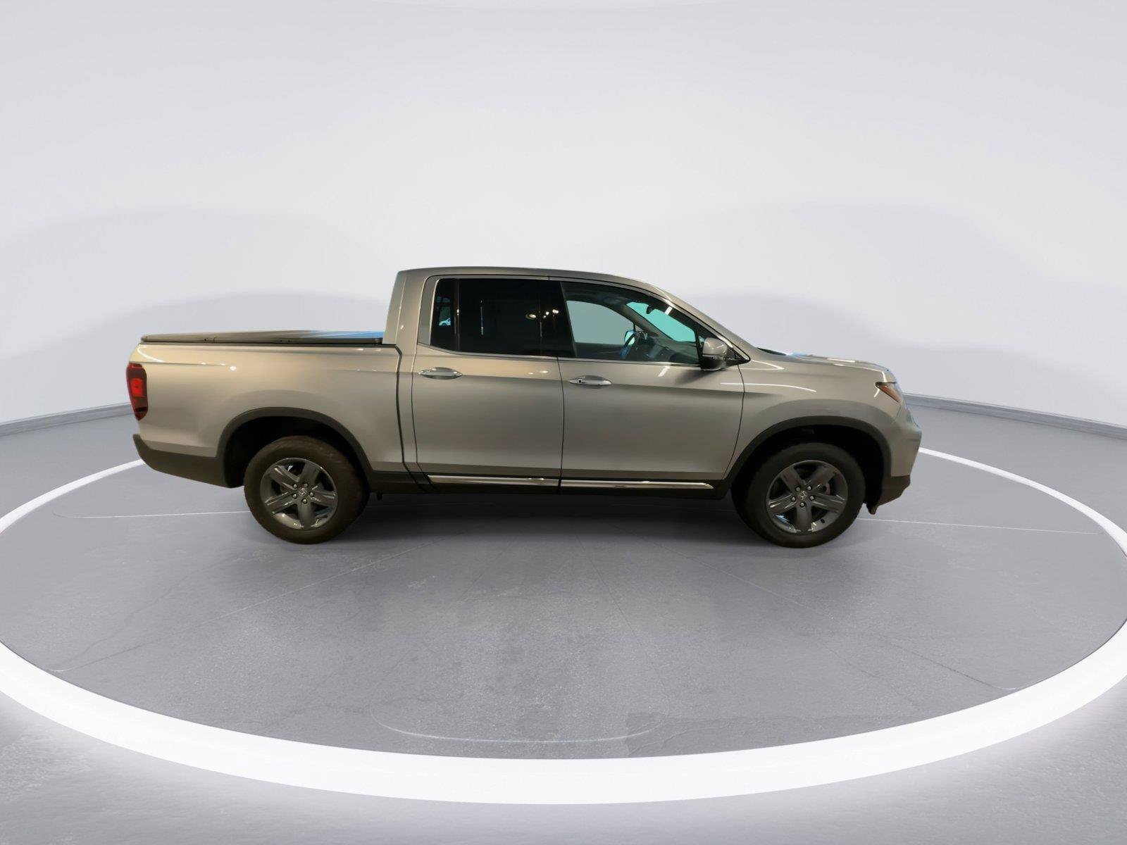 Used 2021 Honda Ridgeline RTL-E image 2