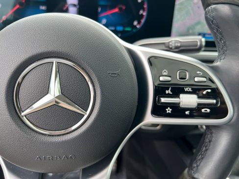 Used 2020 Mercedes-Benz GLS 580 4MATIC image 31
