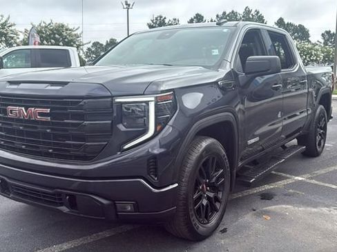 Used 2024 GMC Sierra 1500 Elevation AWD/4WD image 3
