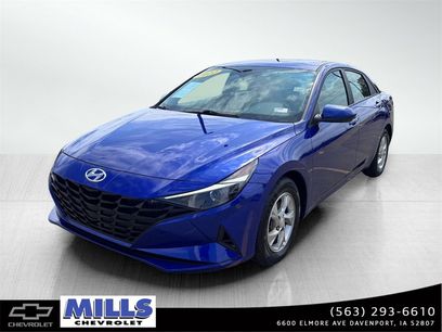 Used 2022 Hyundai Elantra SE