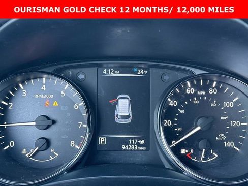 Used 2017 Nissan Rogue S image 32