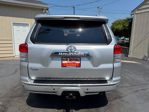 Used 2010 Toyota 4Runner SR5 AWD/4WD image 13