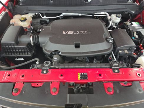 Used 2019 Chevrolet Colorado W/T w/ Custom Special Edition image 17