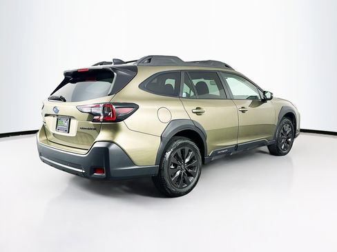 Used 2025 Subaru Outback Onyx Edition AWD/4WD image 9