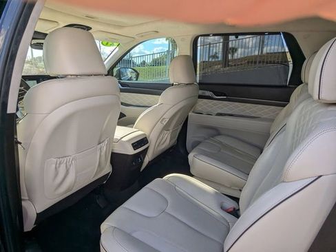 Used 2021 Hyundai Palisade Calligraphy w/ Cargo Package image 13