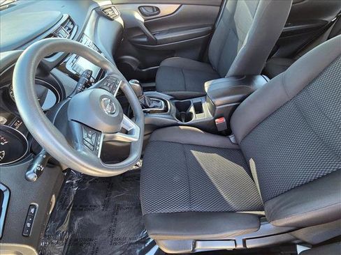 Used 2021 Nissan Rogue Sport S image 14