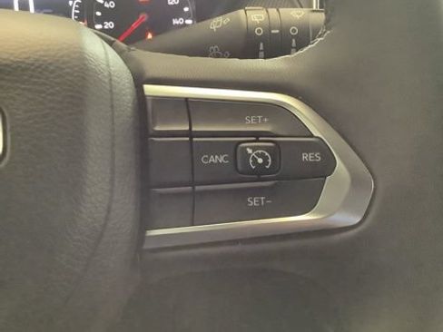 Certified 2025 Jeep Compass Latitude w/ Convenience Group AWD/4WD image 25