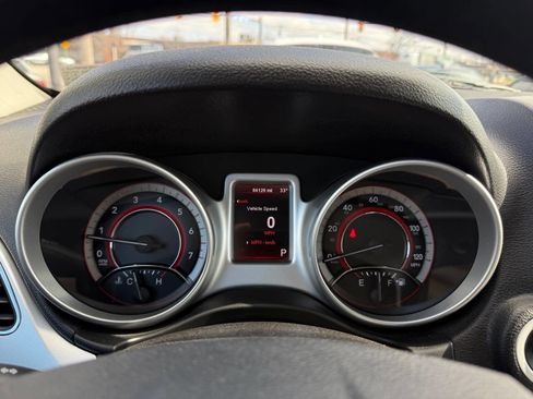 Used 2012 Dodge Journey SXT image 14