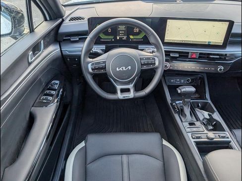 Used 2025 Kia K5 GT-Line w/ GT-Line Premium Package image 11