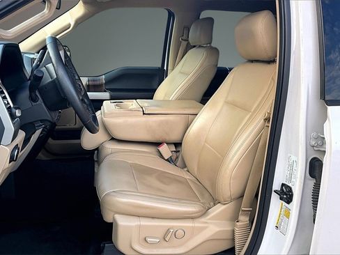 Used 2016 Ford F150 Lariat w/ Trailer Tow Package image 21