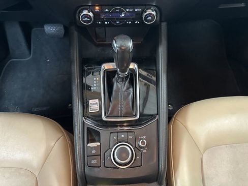 Used 2018 MAZDA CX-5 Touring image 21