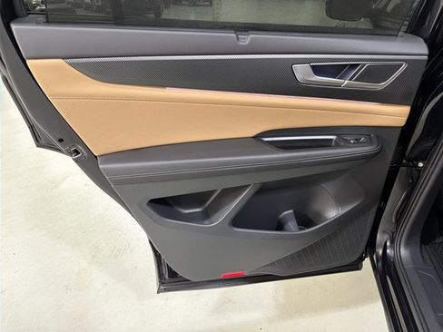 New 2026 Volkswagen Atlas Cross Sport SEL R-Line image 24