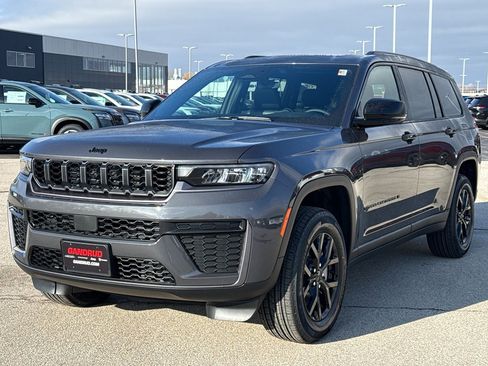 New 2026 Jeep Grand Cherokee L 4WD image 2