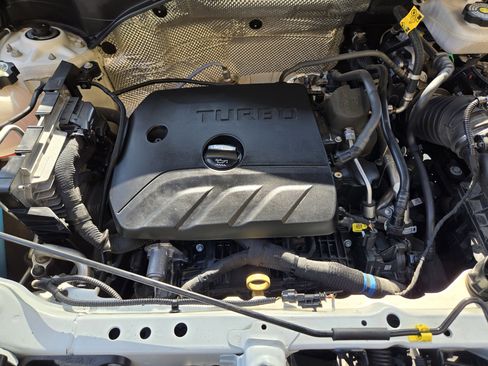 Used 2022 Buick Encore GX Select w/ Advanced Technology Package image 42